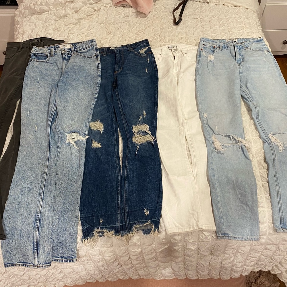 5 pairs of Abercrombie jeans